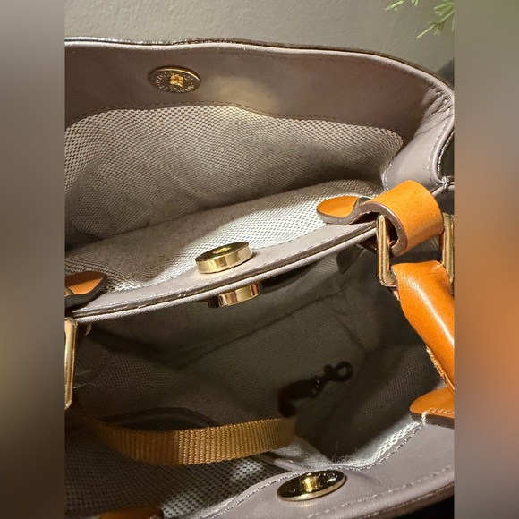 Dooney & Bourke Barlow Satchel/Crossbody Bag - Picture 12 of 16